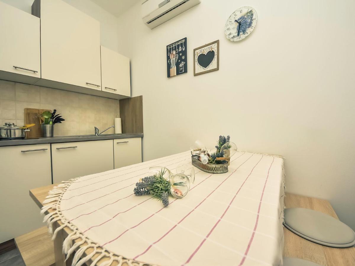 Apartment Snjezana-2 By Interhome Карлобаг Экстерьер фото